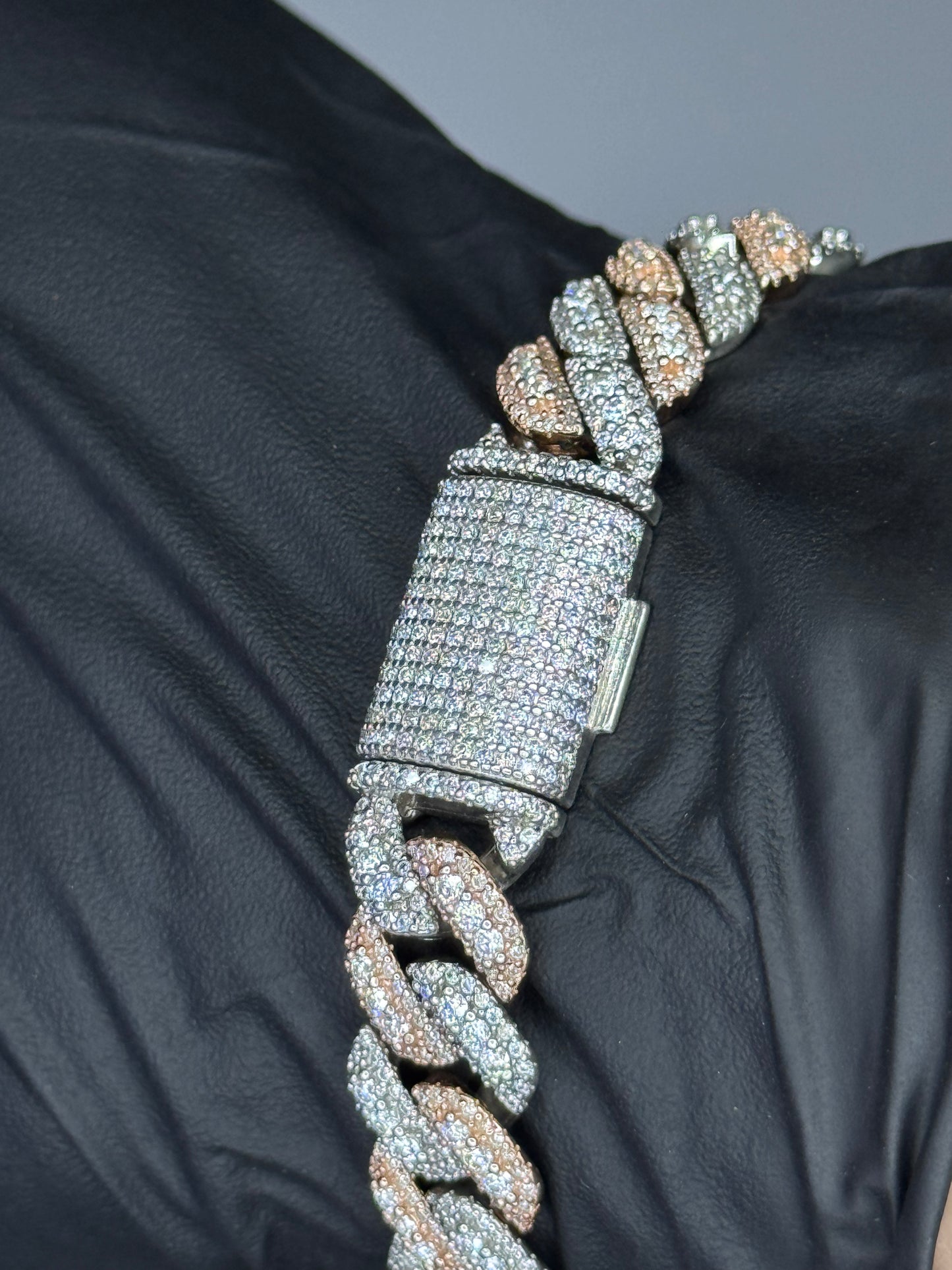 Gray&Co 10mm 3D Moissanite Cuban Link Bracelet – VVS1 D Color – 925 Sterling Silver