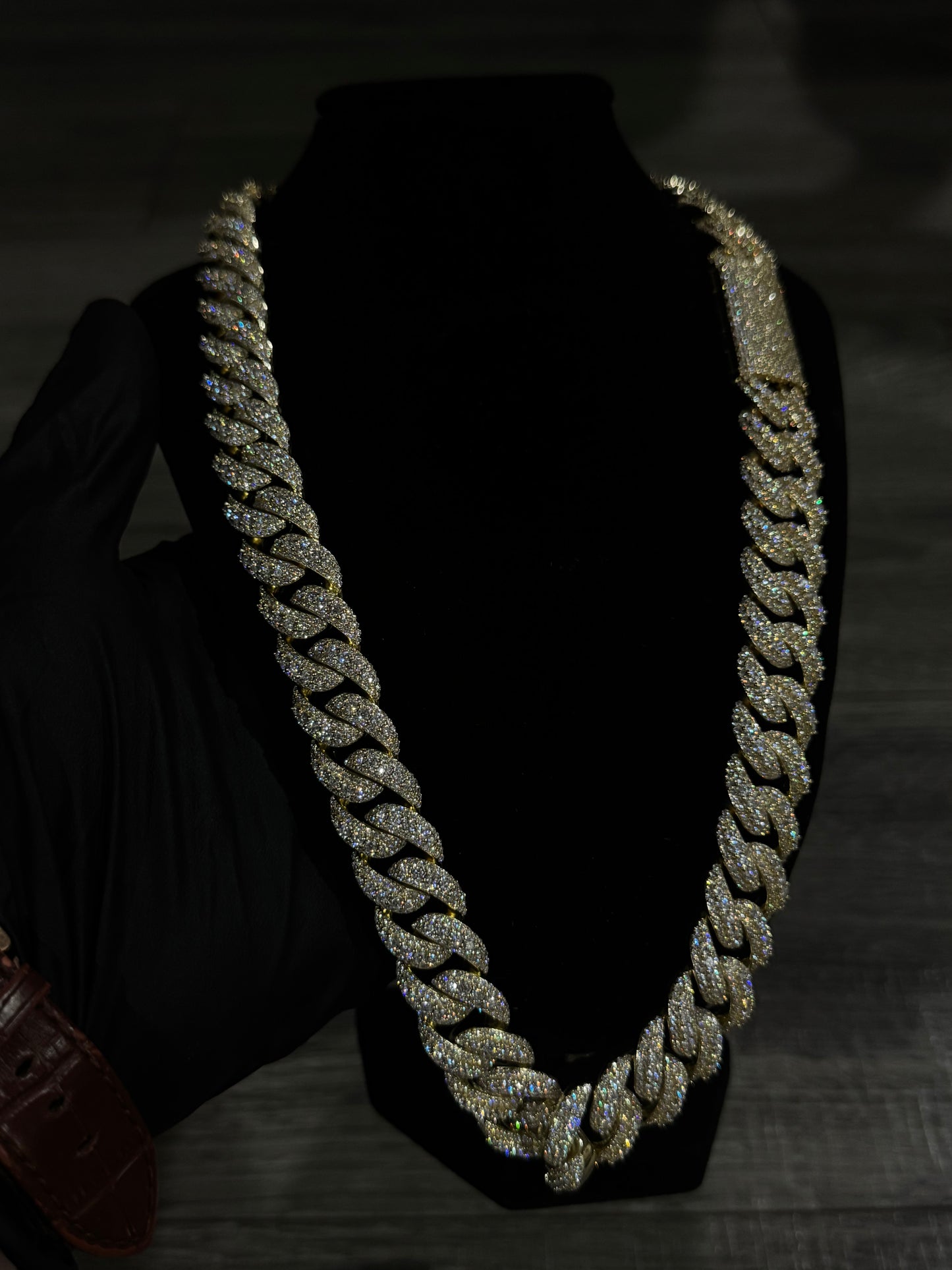 Gray&Co 16mm 3D Moissanite Cuban Link Chain