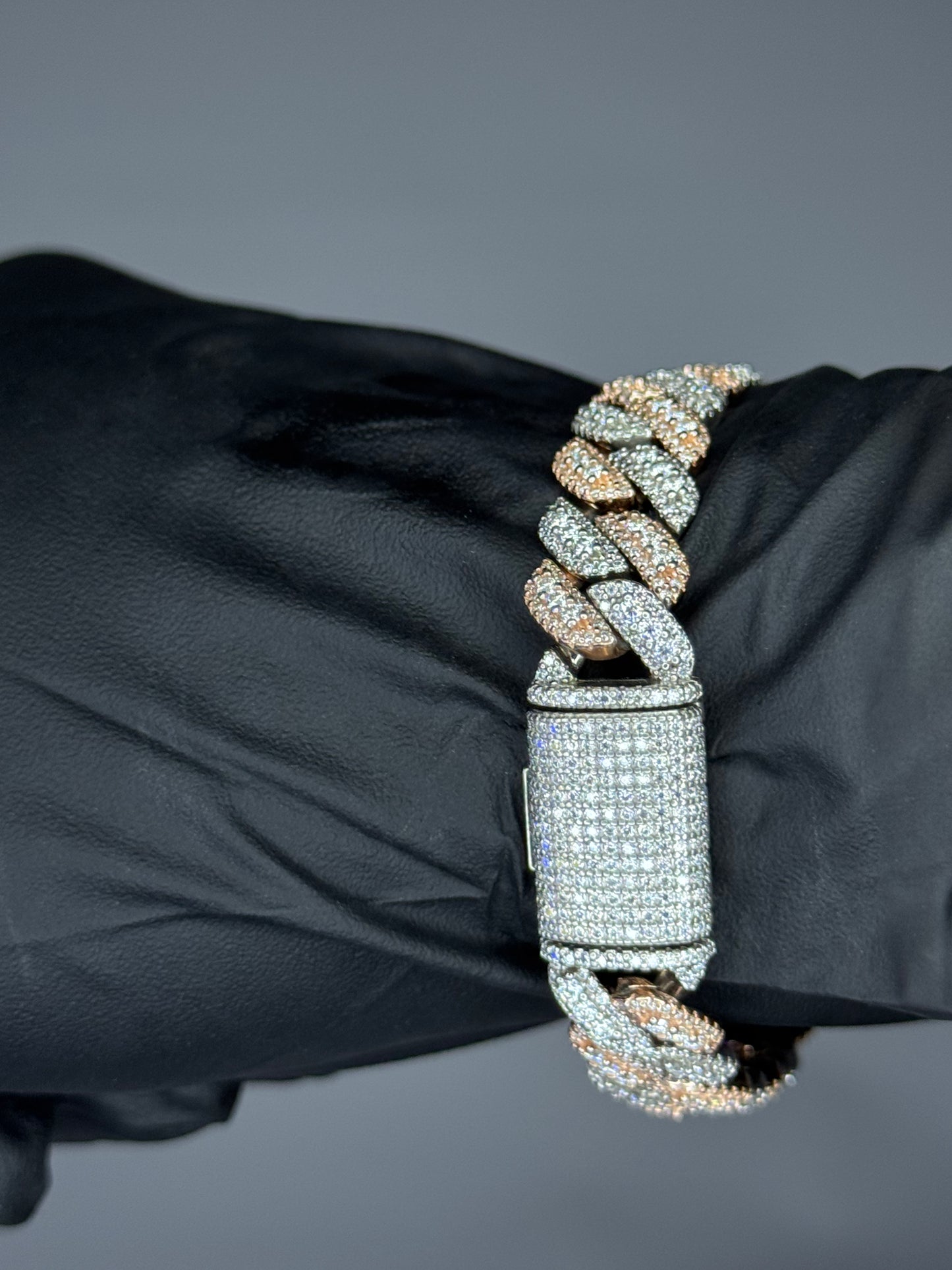 Gray&Co 10mm 3D Moissanite Cuban Link Bracelet – VVS1 D Color – 925 Sterling Silver