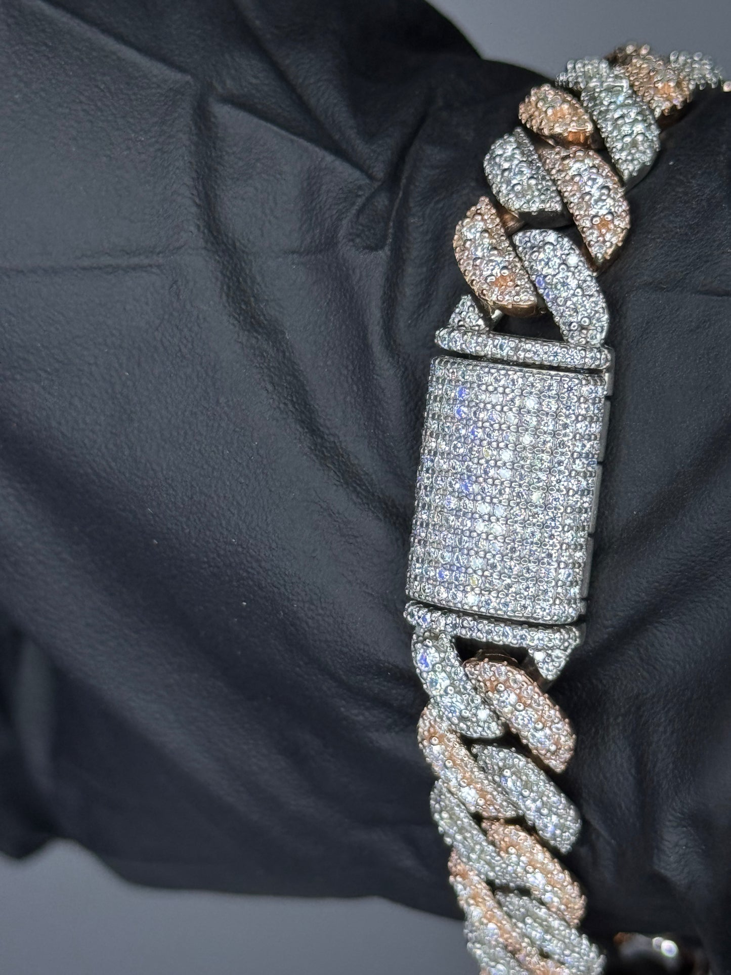 Gray&Co 10mm 3D Moissanite Cuban Link Bracelet – VVS1 D Color – 925 Sterling Silver